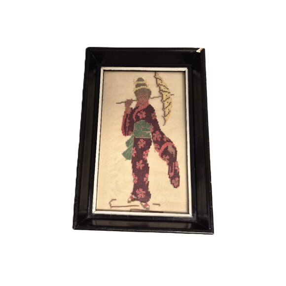 Vintage 40s Needlepoint Japanese Maiden with Umbrella Framed Embroidery Japandi - Picture 1 of 3